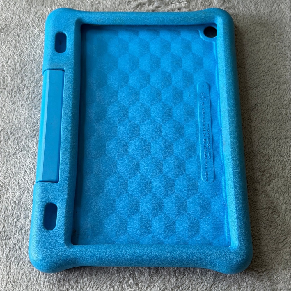 Amazon Fire HD 10 9th Gen 32GB Tablet Black with Blue Kids Proof Case M2V3R5 - Picture 11 of 13